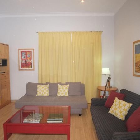 Lovely Apartment At Park Gueell Barcelona Exterior photo