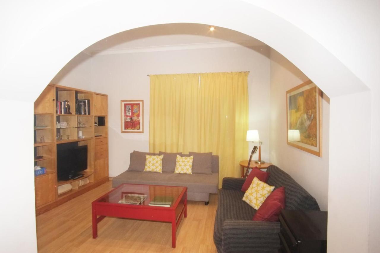 Lovely Apartment At Park Gueell Barcelona Exterior photo