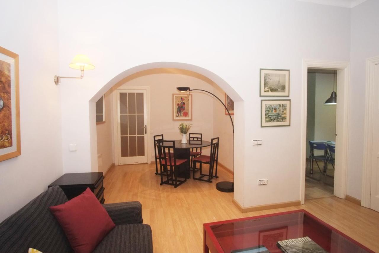 Lovely Apartment At Park Gueell Barcelona Exterior photo
