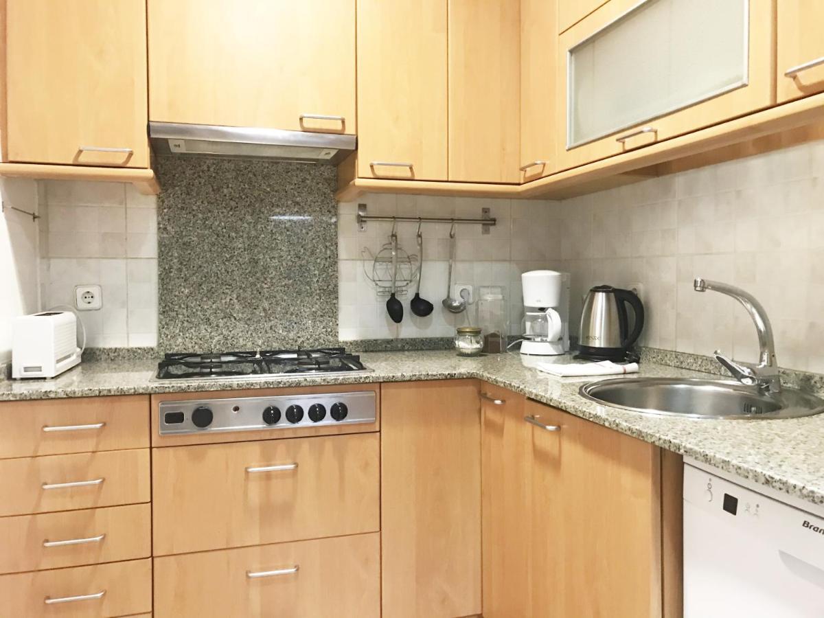 Lovely Apartment At Park Gueell Barcelona Exterior photo